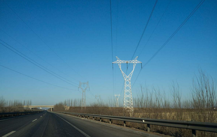 高速电力线路.png
